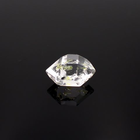 オイルインクォーツ原石 パキスタン産 5.19ct / 13.4x8.9mm前後 [231224717]