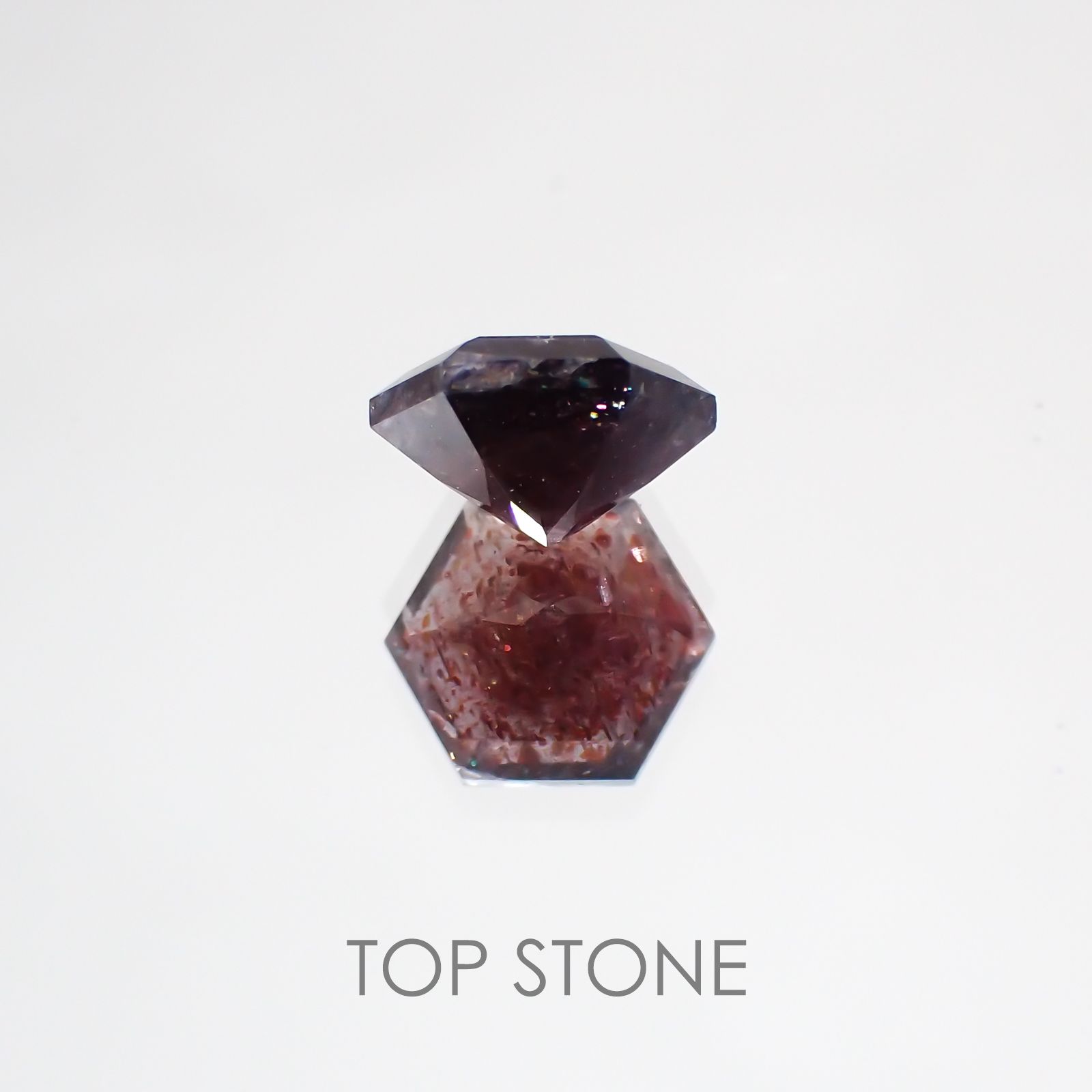 ◇ヘキサゴンカット◇ブラッドショットアイオライトSA インド産 ルース 0.79ct[210210083]6×6mm前後