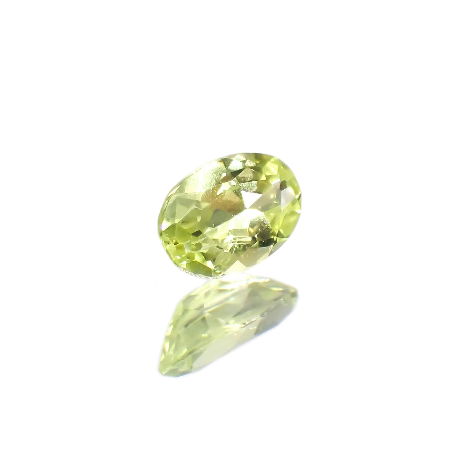 パロットクリソベリル(宝石名クリソベリル)インド産 0.23ct 識別済[220114506]4.6x2.9mm前後