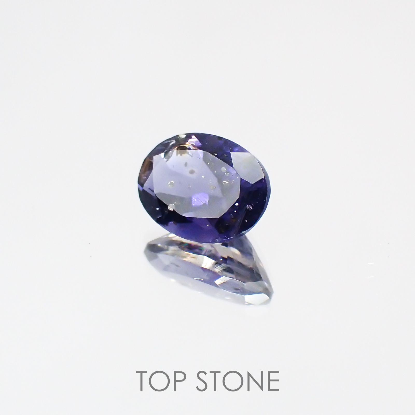 アイオライトサンストーン インド・ブラジル産 ルース 0.7ct[210611101]7.1×5.1mm前後
