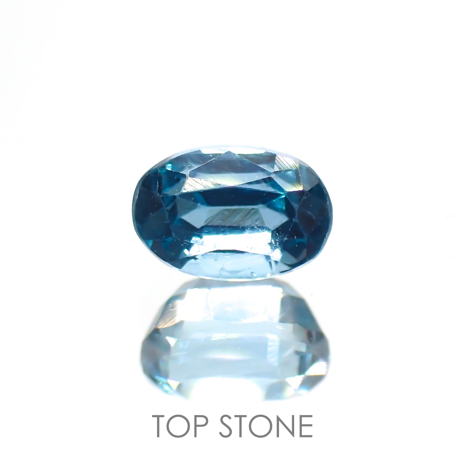 オーシャンブルーカイヤナイト(宝石名カイヤナイト) インド・オリッサ州産 0.91ct 識別済[210812363]5.9×4mm前後