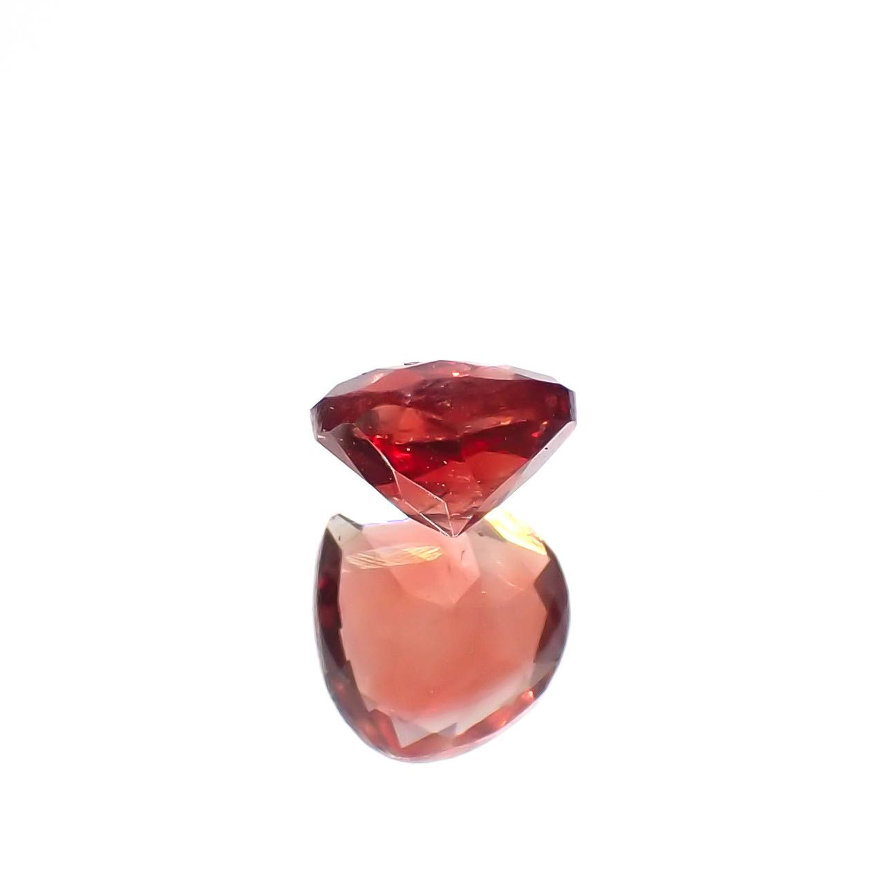 レッドラブラドライト(宝石名ラブラドライト/アンデシン)エチオピア産 0.38ct 識別済[230722733]5x4.9mm前後