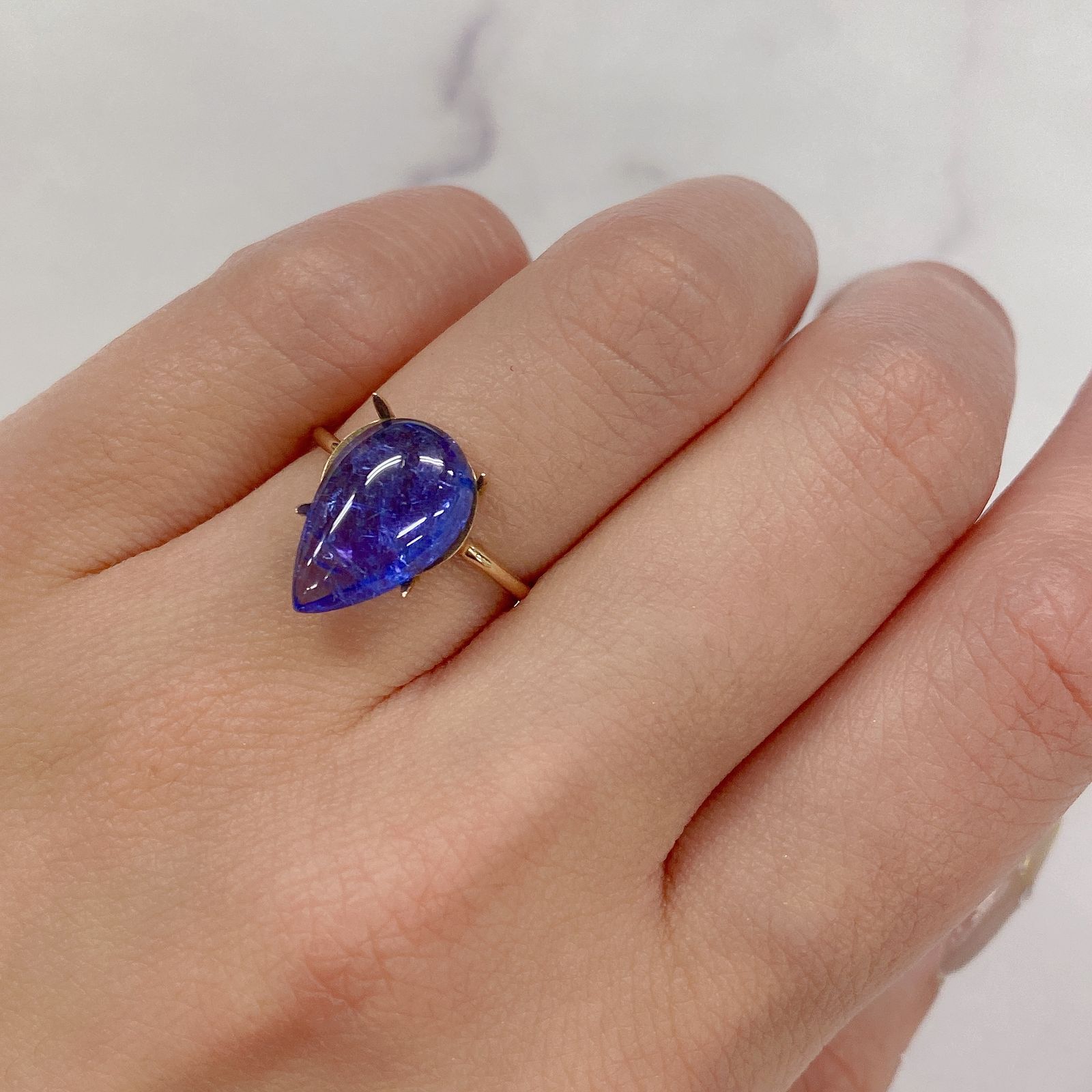 タンザナイト(宝石名タンザナイト) タンザニア産 4.90ct 識別済[210711854]13.9×8.9mm前後