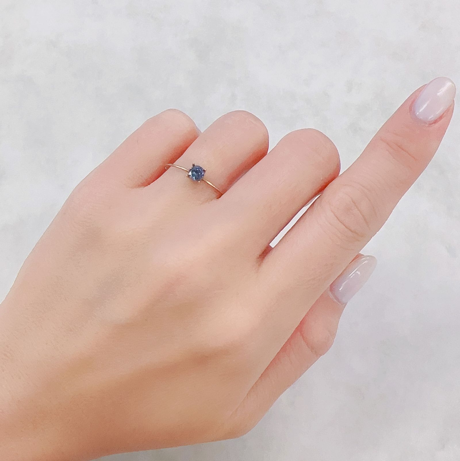 グレイッシュブルースピネル(宝石名スピネル)ビルマ/マダガスカル産 0.31ct[230722676]4.1x4mm前後