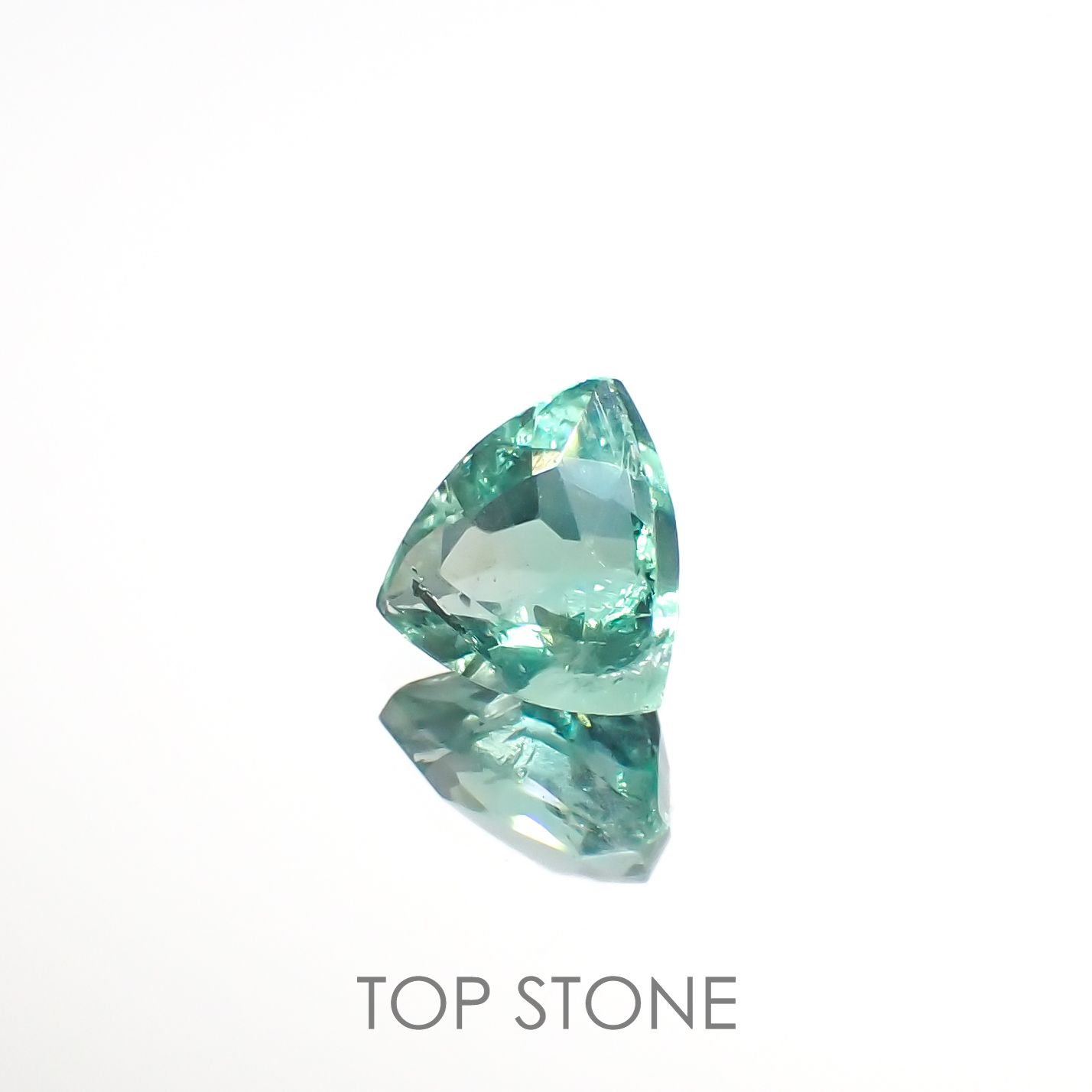フローライト フルオレッセンス イギリス・ロジャリー鉱山産 1.16ct[220716924]6.5x6.7mm前後