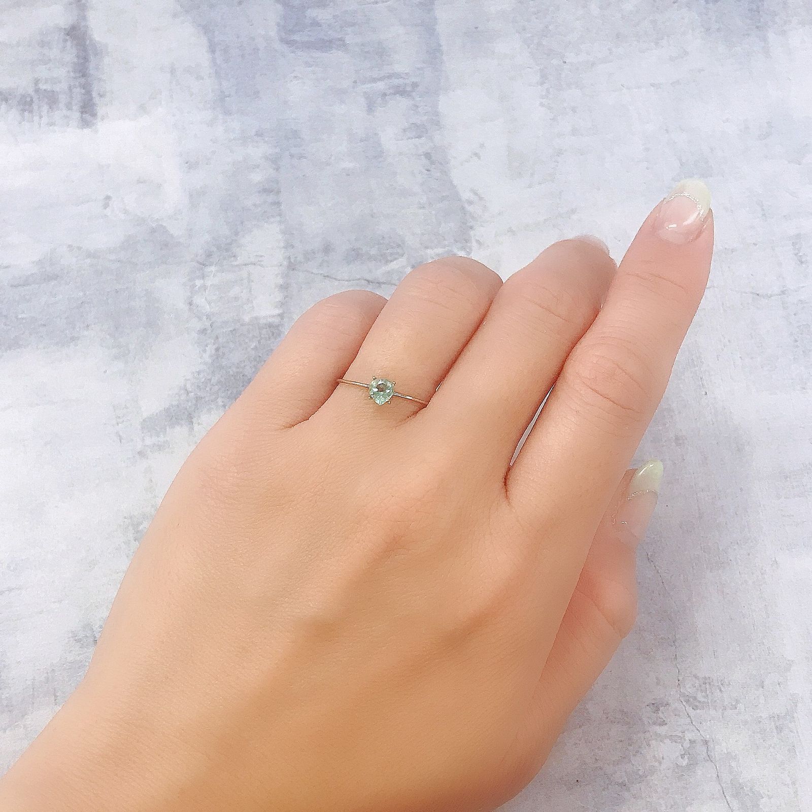 ミントベリル(宝石名グリーン・ベリル)ブラジル産 0.28ct 識別済[220817555]4.6x4.3mm前後
