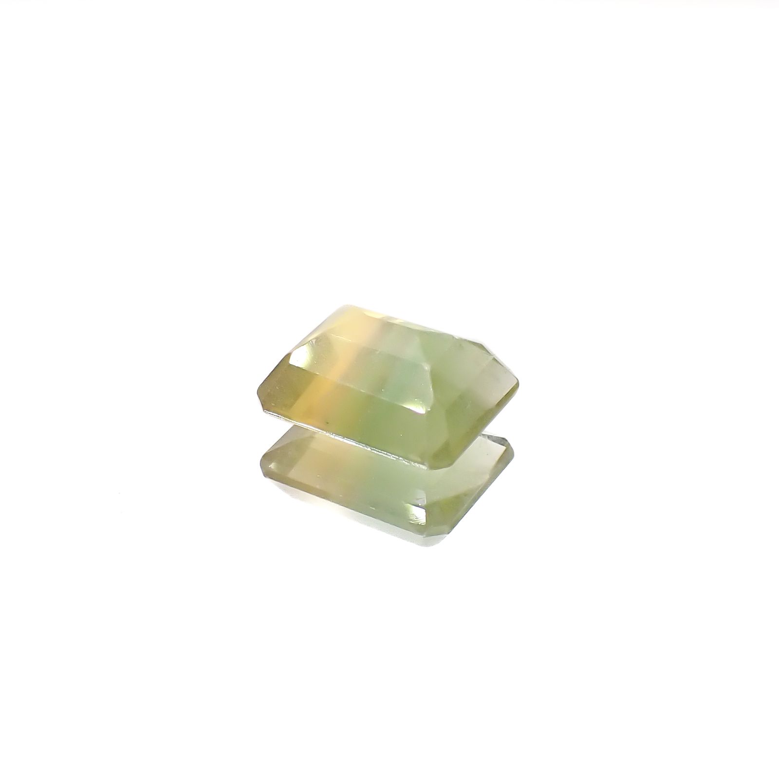 バイカラーフローライト フルオレッセンス ブラジル産 3.68ct[240928912]10x8mm前後