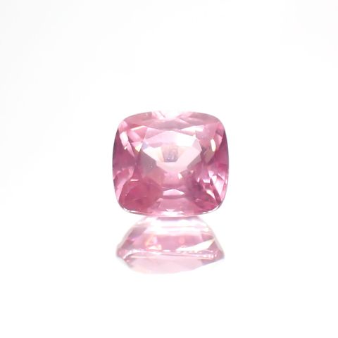 ピンクスピネル(宝石名ピンク・スピネル)タンザニア産 1.305ct ソ付(彩珠)[231124093]6.4x5.9mm前後