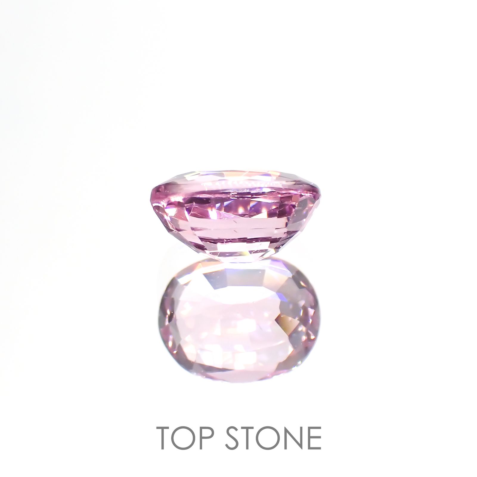ピンクスピネル(宝石名ピンク・スピネル)タンザニア産 1.072ct ソ付(彩珠)[220817265]6.7x5.4mm前後