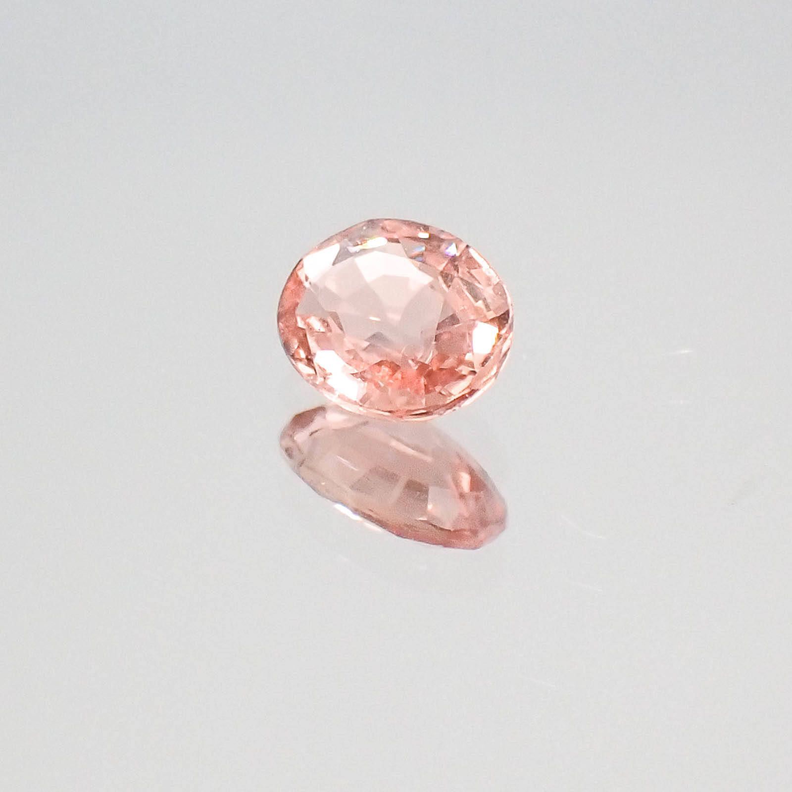 パパラチャサファイア スリランカ産 0.27ct CGL鑑付[20062891]4.6×3.9mm前後