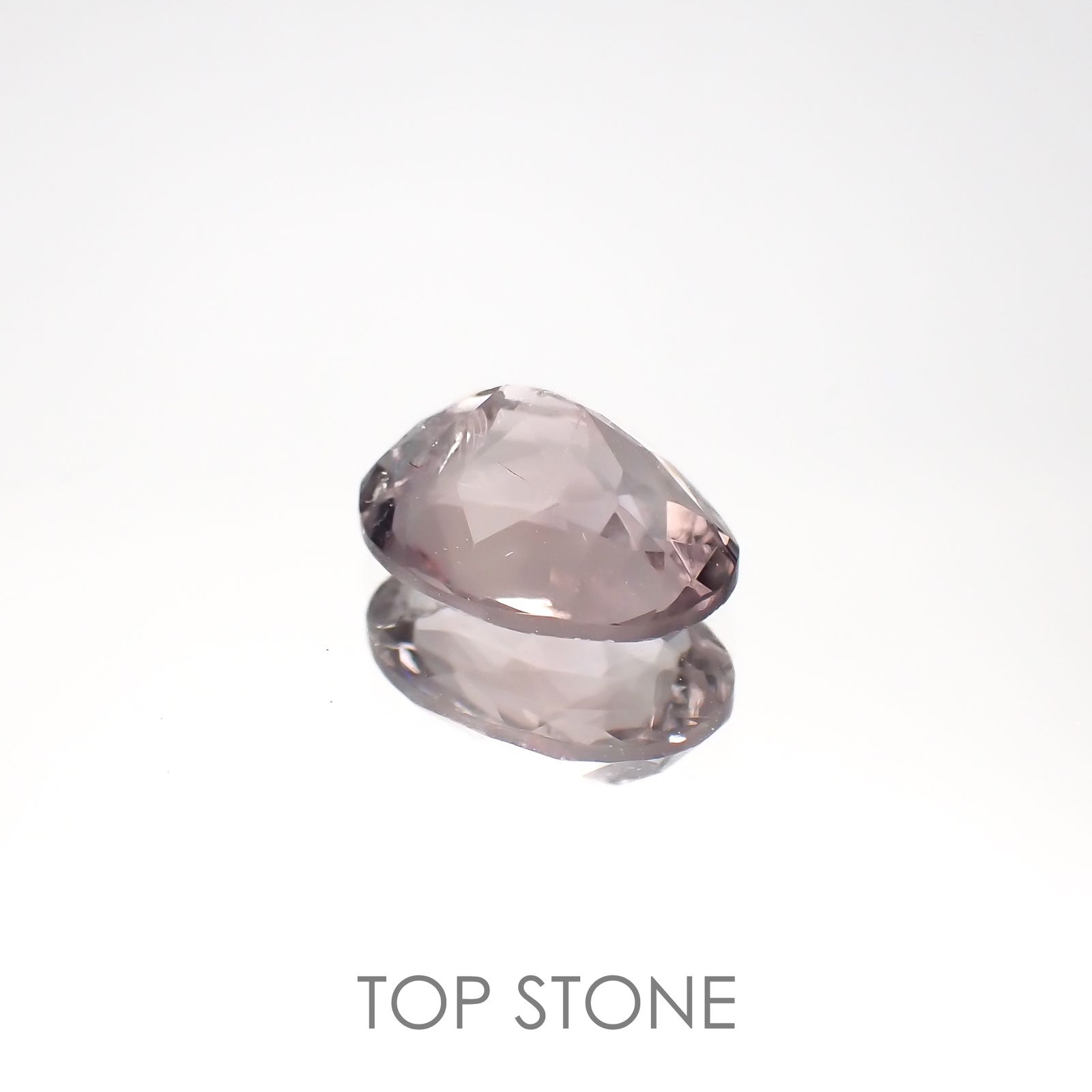 フローライト フルオレッセンス イギリス・ロジャリー鉱山産 2.80ct[220716930]10.8x7.5mm前後