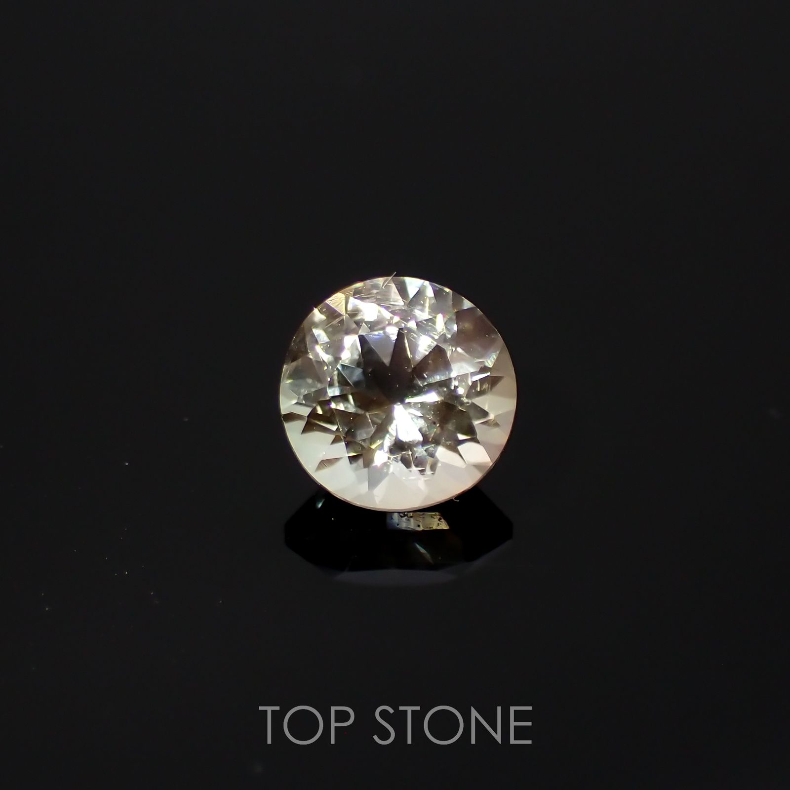 バイカラーオレゴンサンストーン(宝石名ラブラドライト)アメリカ・オレゴン州産 0.82ct 識別済[220616439]6.1x6.1mm前後