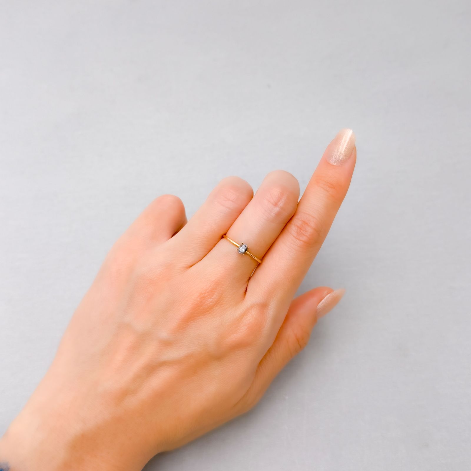 ベキリーブルーガーネット（カラーチェンジガーネット アレキタイプ） マダガスカル・ベキリー産 0.20ct [241229616]3.9x3mm前後