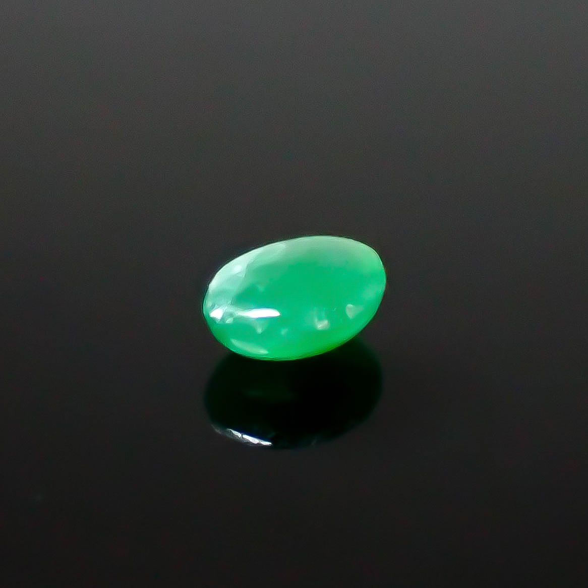 翡翠 ビルマ産 0.16ct [250430306]3.6x2.7mm前後