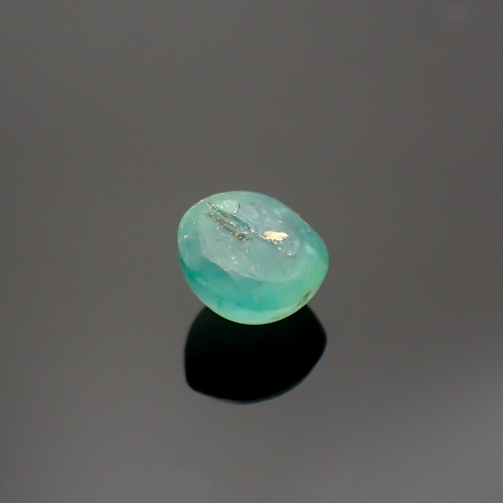 エメラルドキャッツアイ(宝石名エメラルド)コロンビア産 0.77ct 識別済[220115187]5.4x5.3mm前後