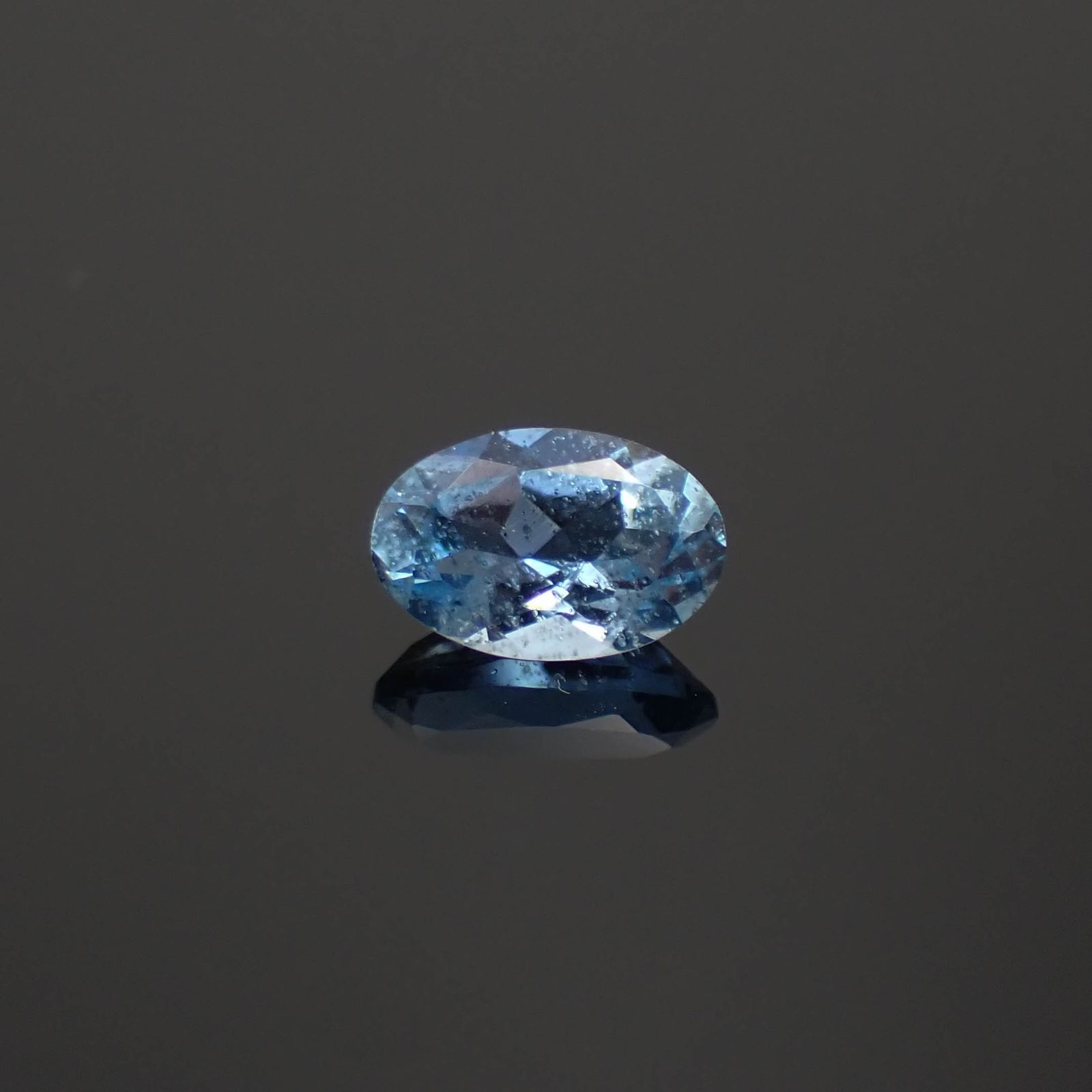 サンタマリアアクアマリン ブラジル産 0.43ct[230320966]6.1x4mm前後