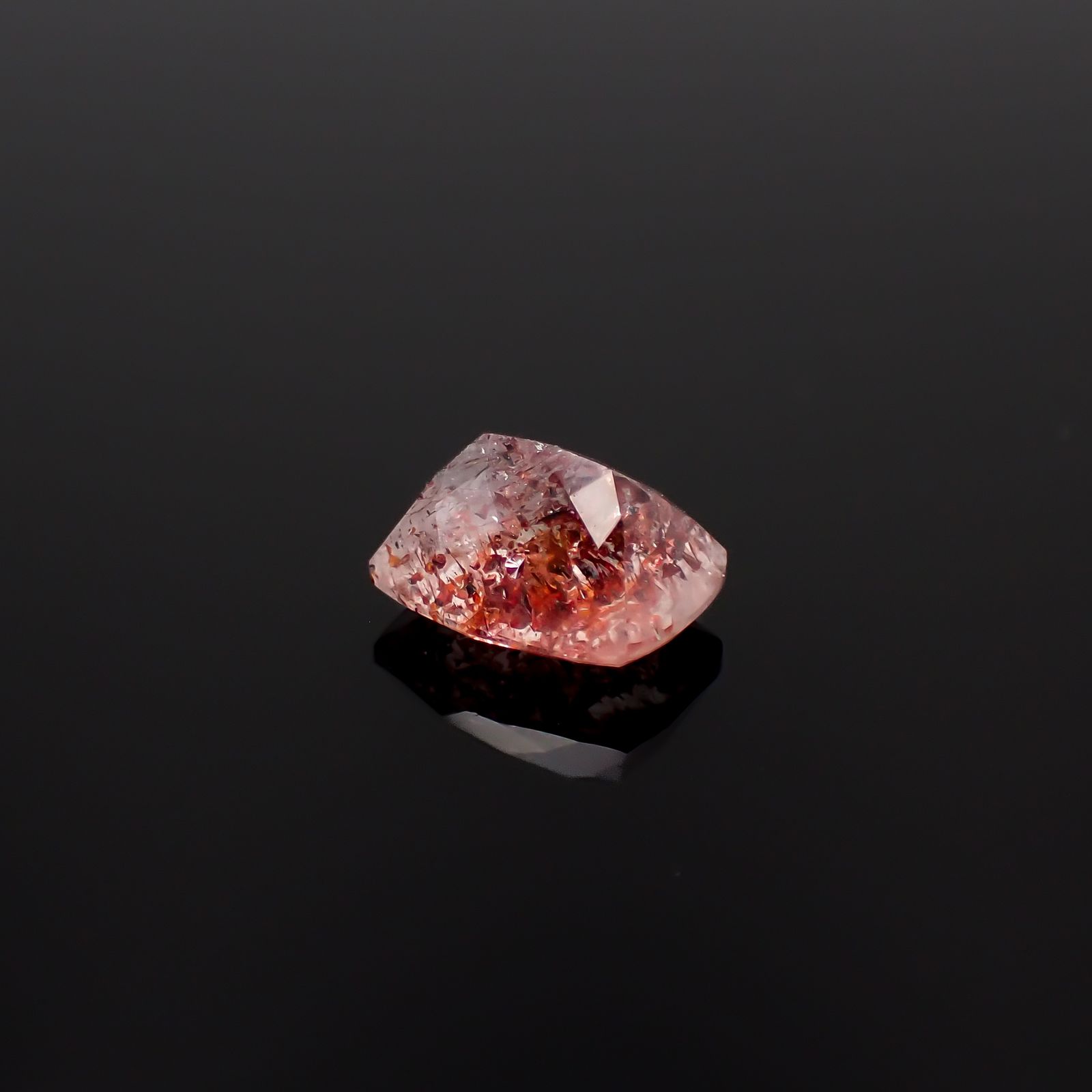 ファイヤークォーツ ナイジェリア産 3.46ct[240326727]10.5x8.5mm前後