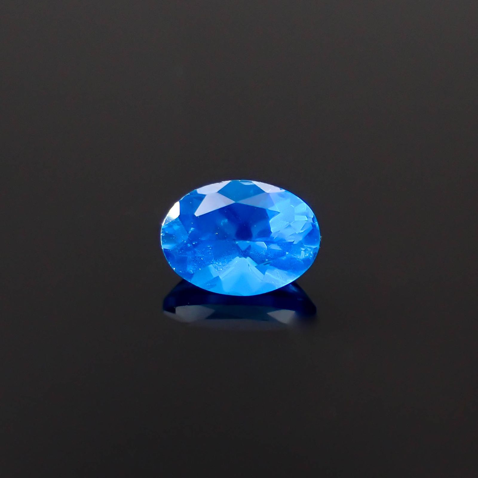 ネオンブルーアパタイト マダガスカル産 1.25ct[240628108]7.9x5.8mm前後