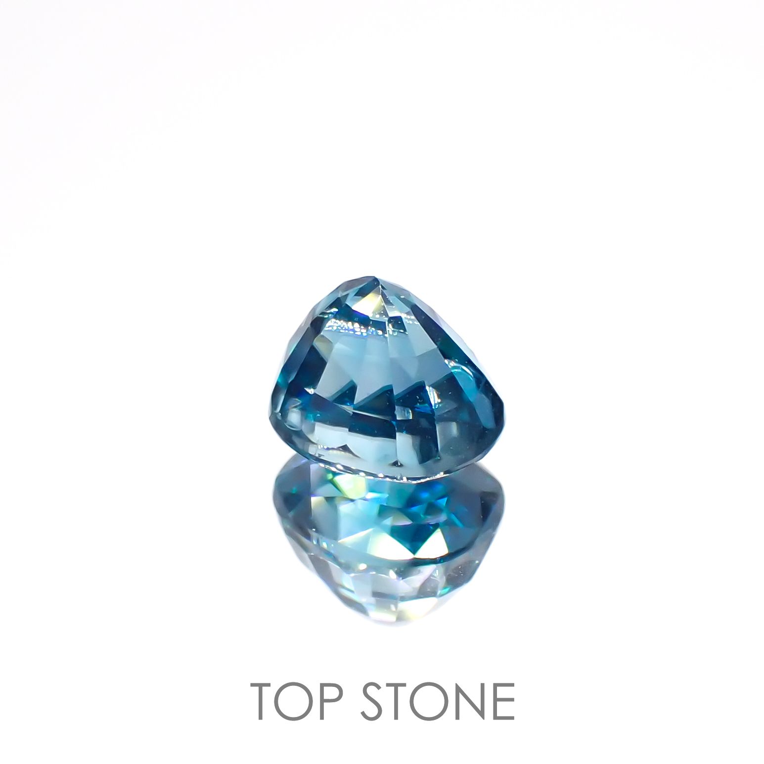 ラタナキリブルージルコン カンボジア産 1.50ct[220917924]5.9x5mm前後