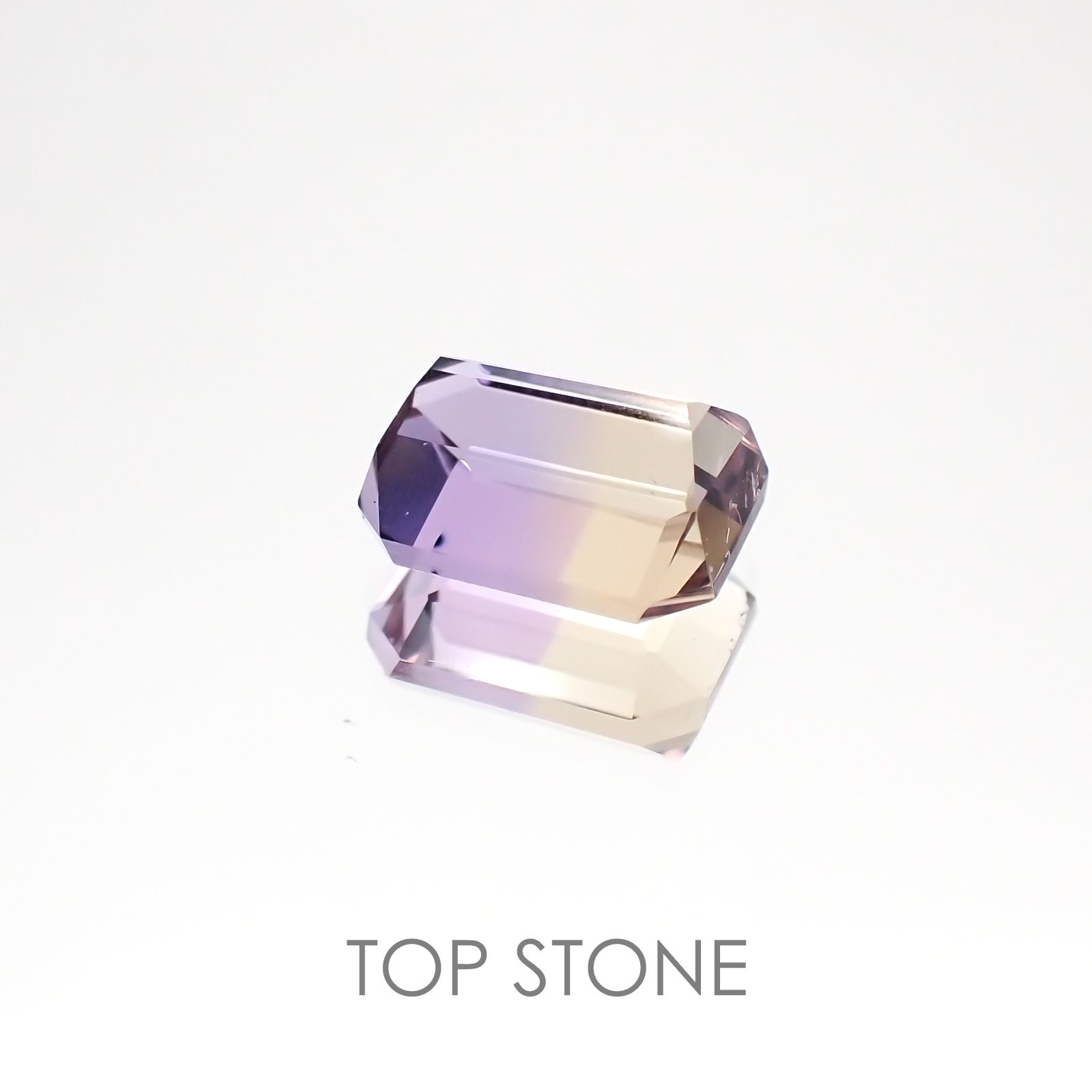 アメトリン ブラジル産 ルース 2.27ct[21028377]8.9×6.9mm前後
