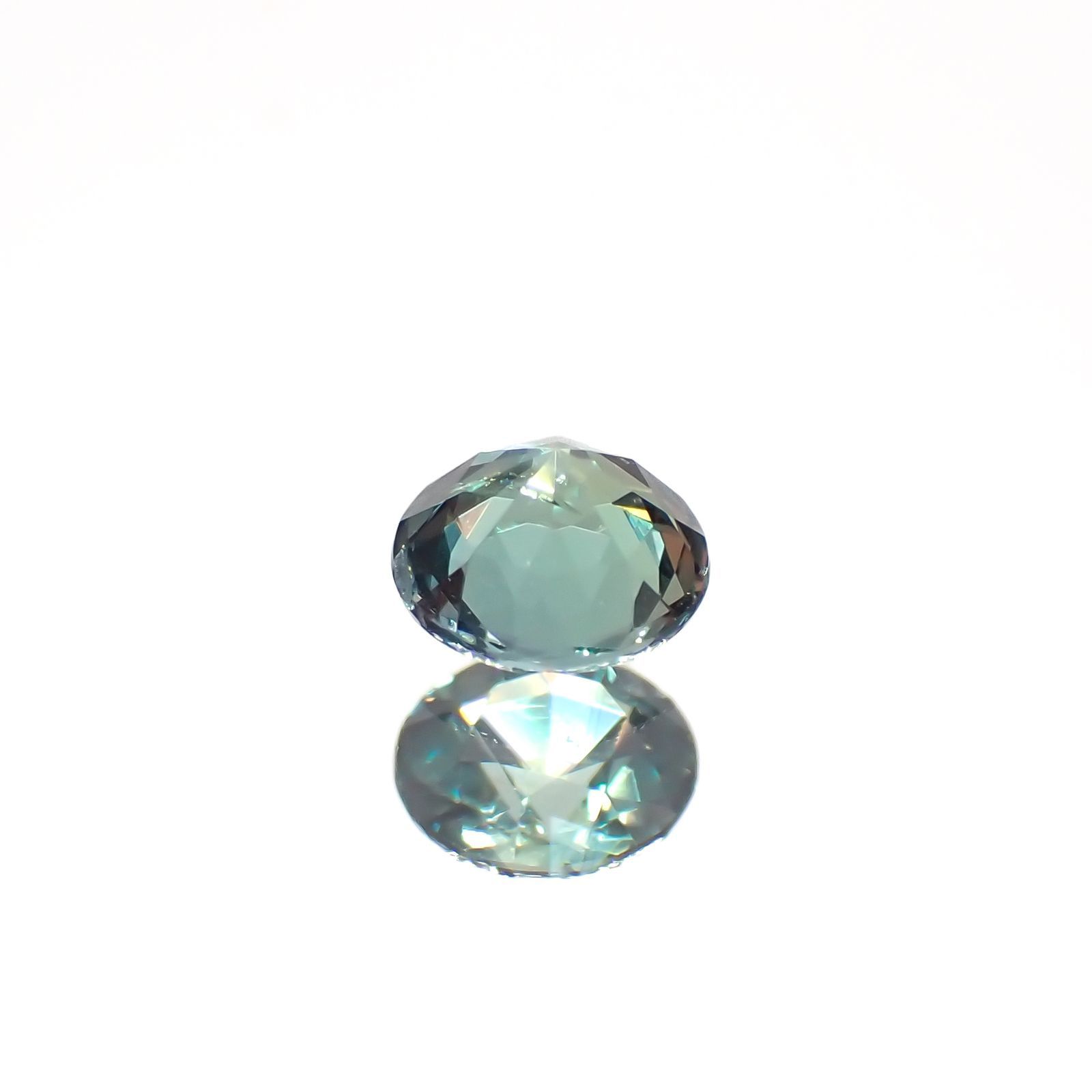 アレキサンドライト(宝石名アレキサンドライト)ブラジル産/EmeraldMains社製 0.147ct ソ付(彩珠)[220516024]3.2x3.1mm前後