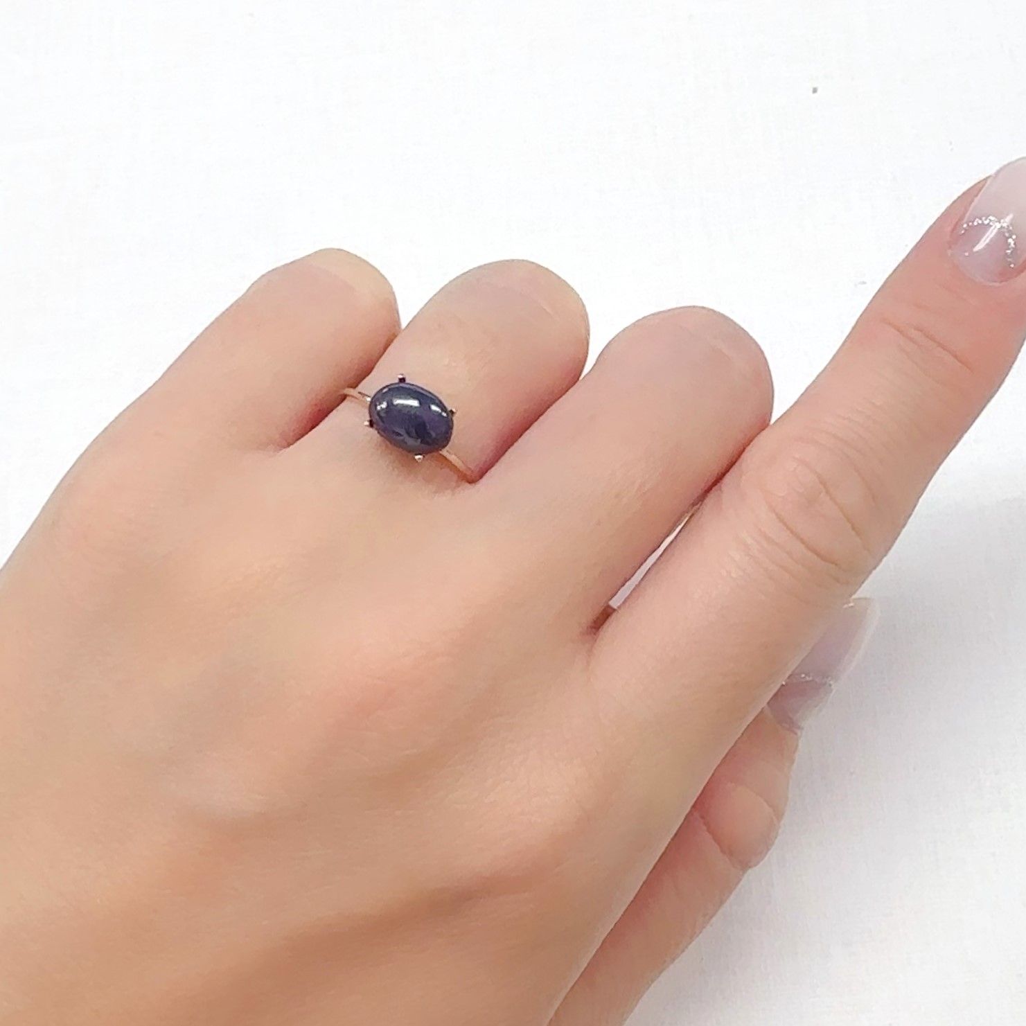 スタースピネル スリランカ産 2.83ct[240527532]8.7x6.3mm前後