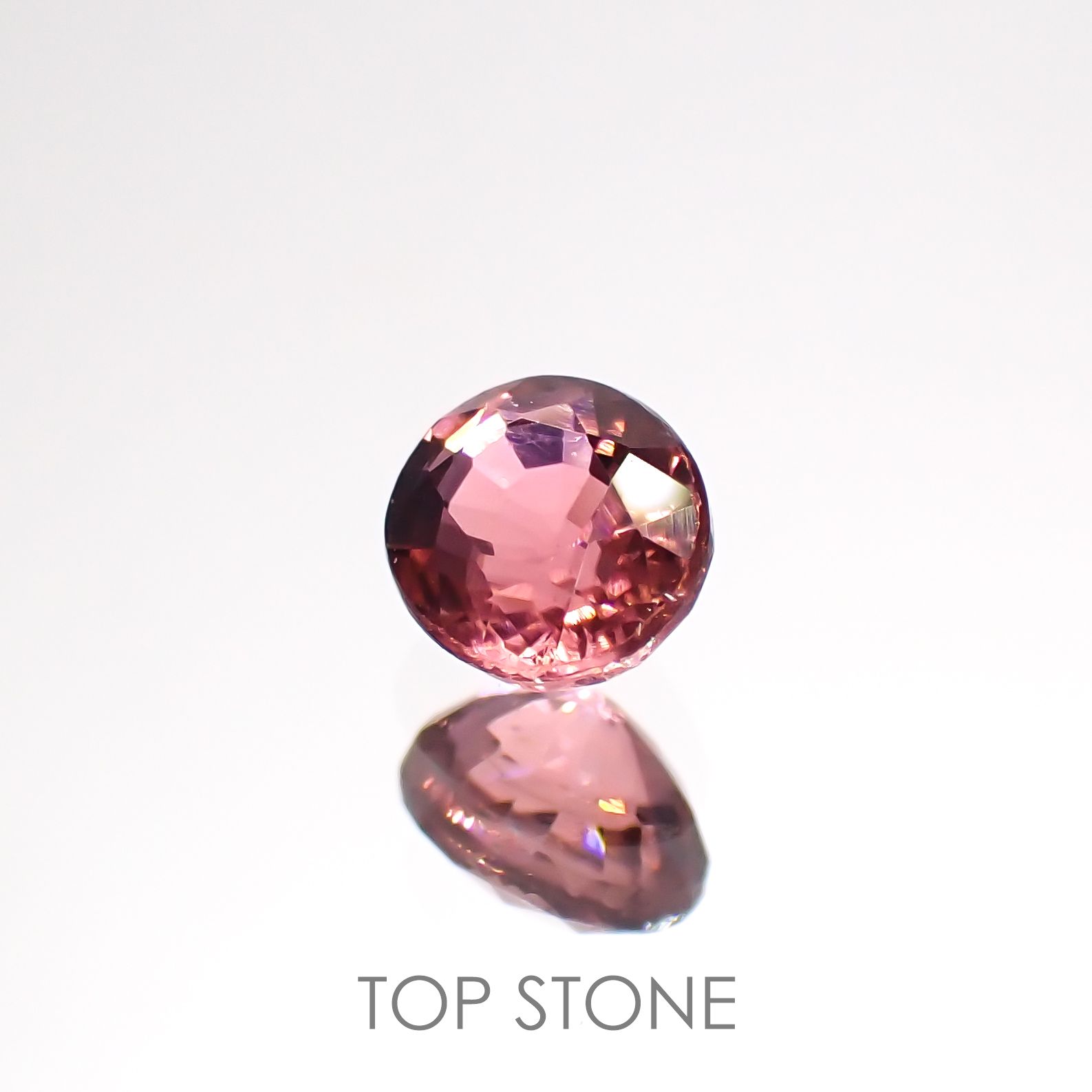 ローズピンクトルマリン(宝石名ピンク・トルマリン)ブラジル/アフリカ産 0.58ct 識別済[220114859]5.3x4.6mm前後