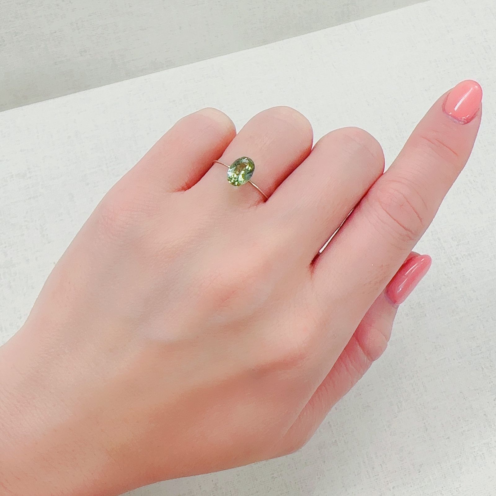 ルドウィジャイトインペリドット パキスタン産 0.98ct[230220728]7.7x5.6mm前後