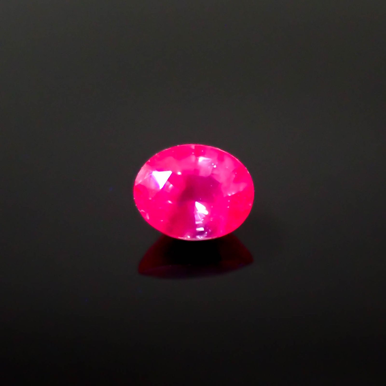 ウィンザーサファイア タンザニア・ウィンザー産 0.51ct[240928683]5.2x4.2mm前後