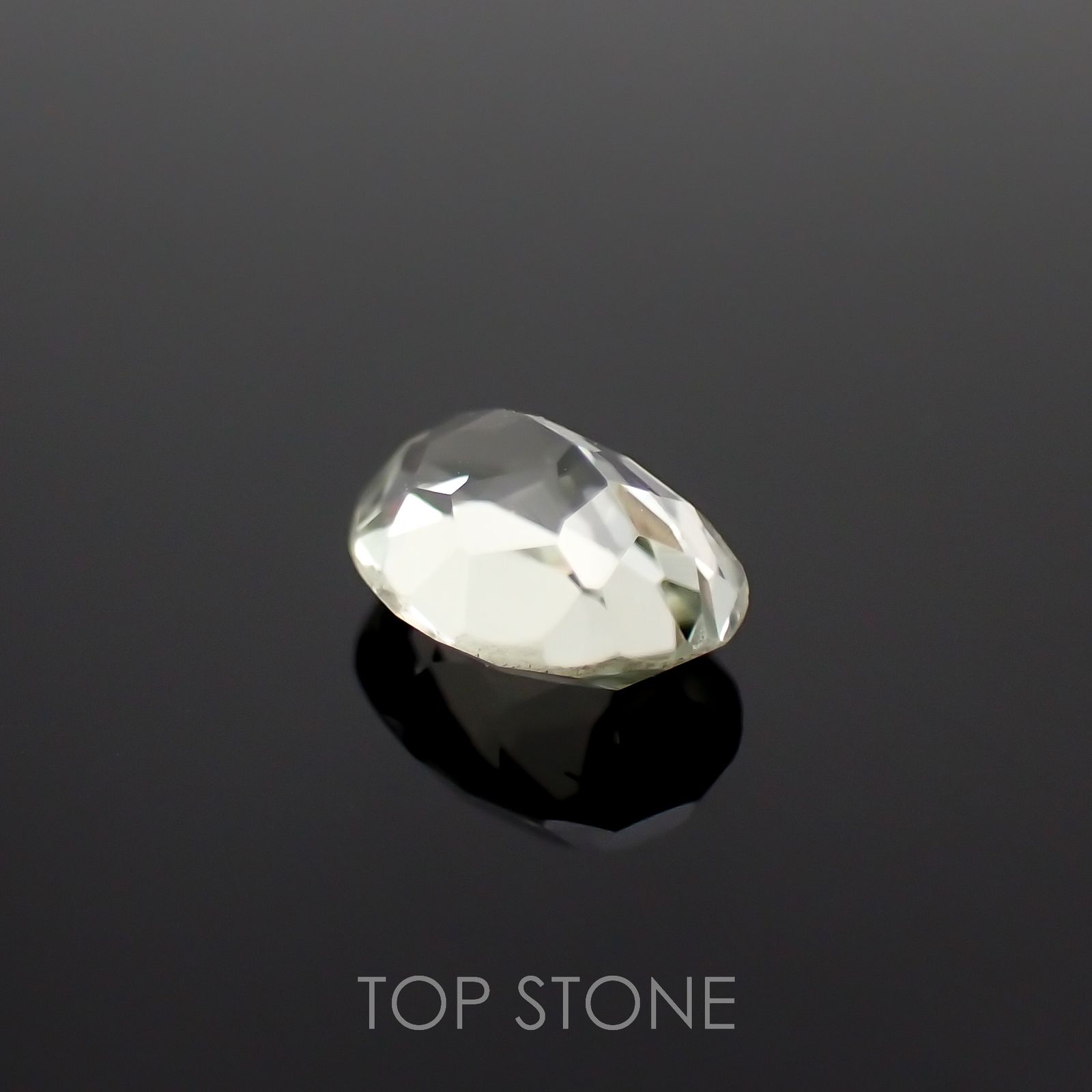 シリマナイト(宝石名シリマナイト)インド産 1.39ct 識別済[221018461]8.1x6mm前後