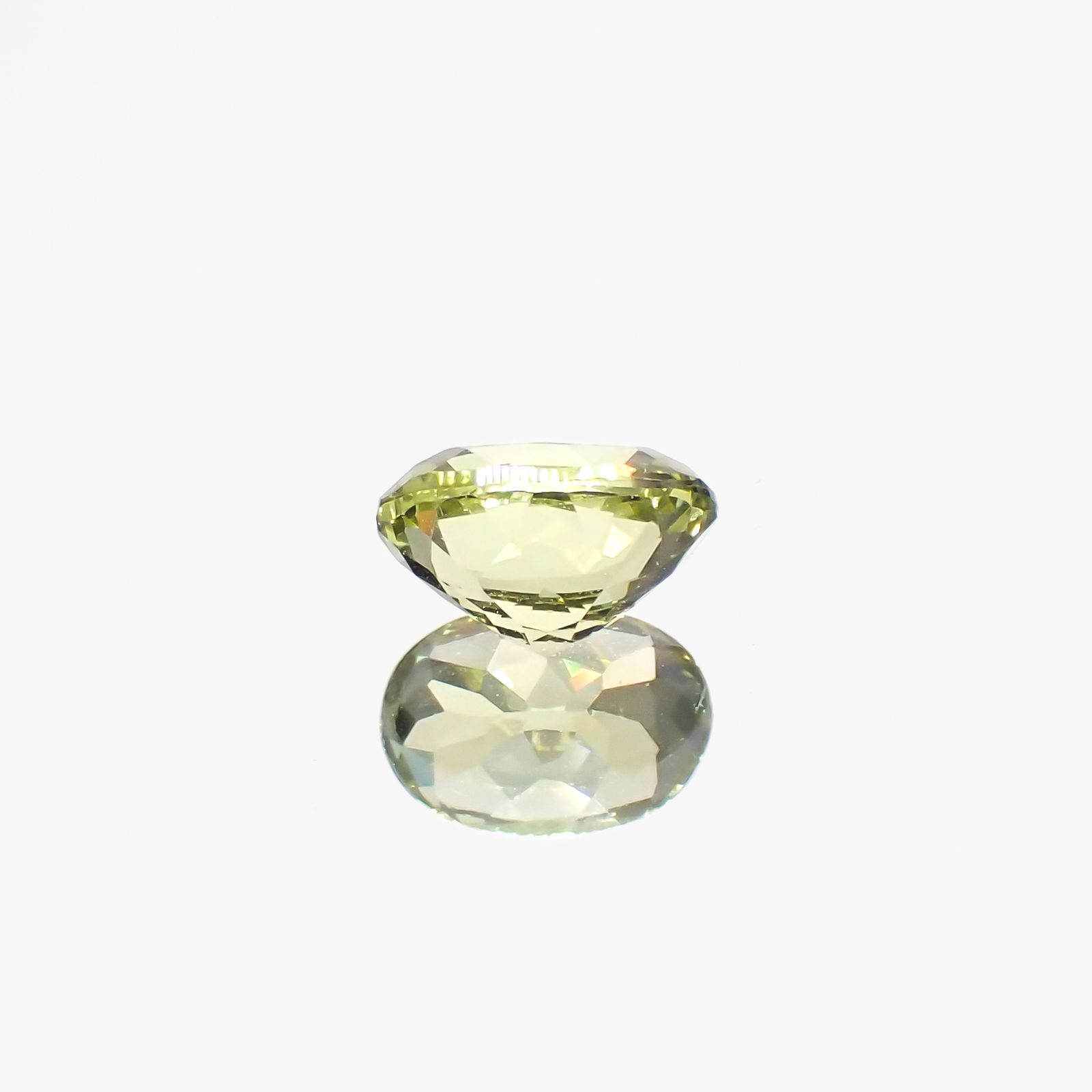 マリガーネット(宝石名グロッシュラー アンドラダイト・ガーネット)マリ共和国産 0.62ct 識別済[231124326]5.8x3.9mm前後