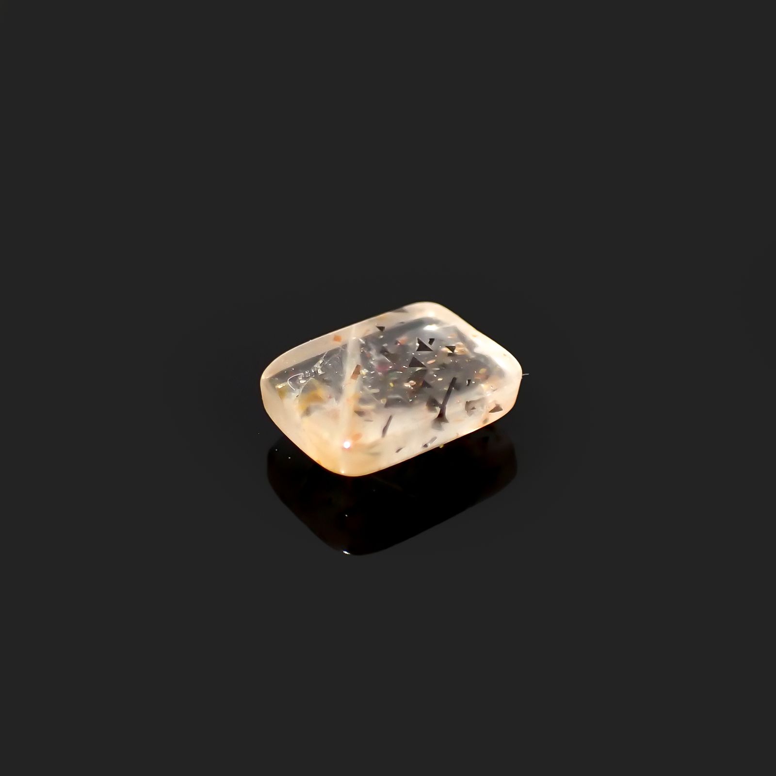 レインボーラティスサンストーン オーストラリア産 0.80ct[230220765]7x5.2mm前後