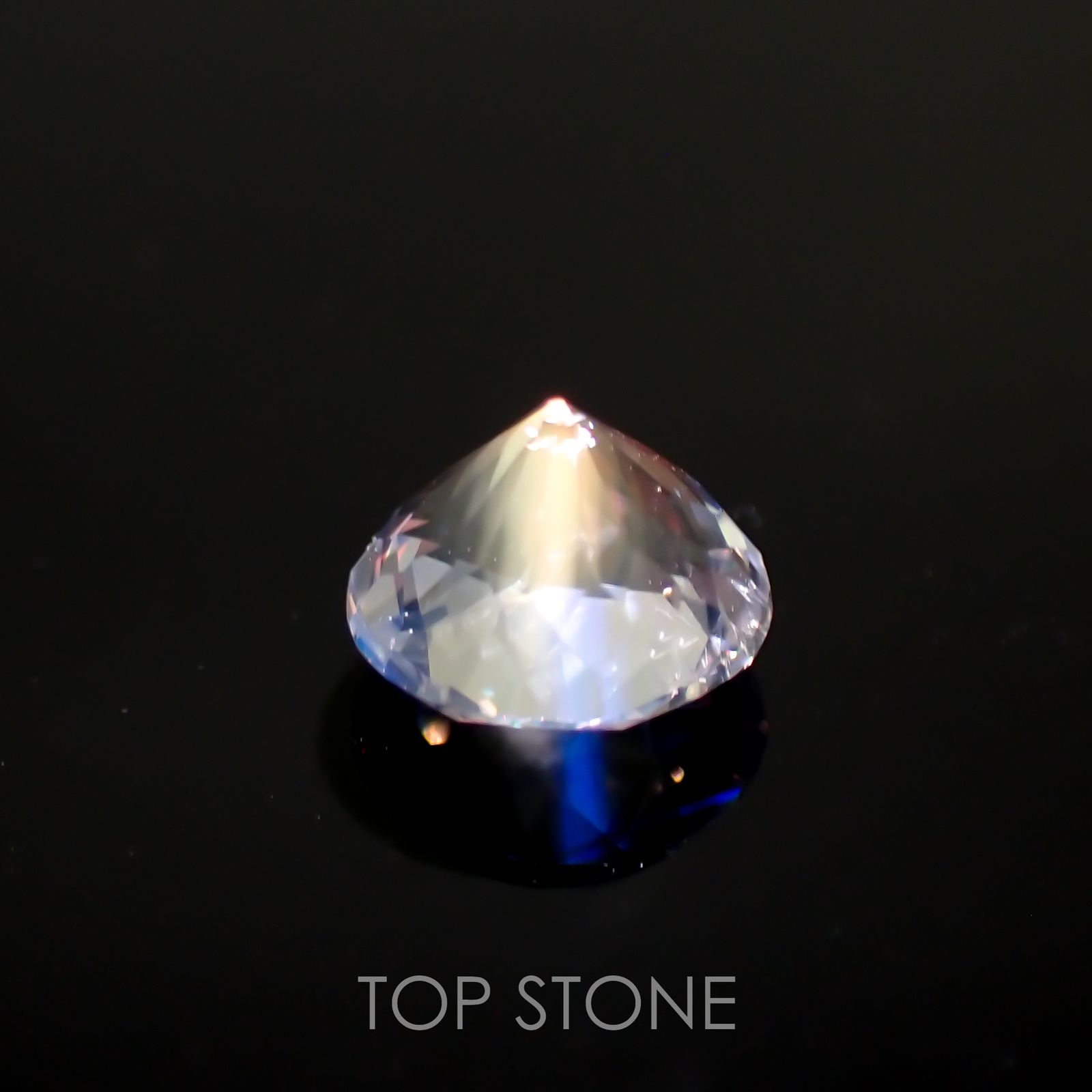 レインボームーンストーン(宝石名ラブラドライト) マダガスカル産 1.185ct ソ付(彩珠)[210712184]7×7mm前後