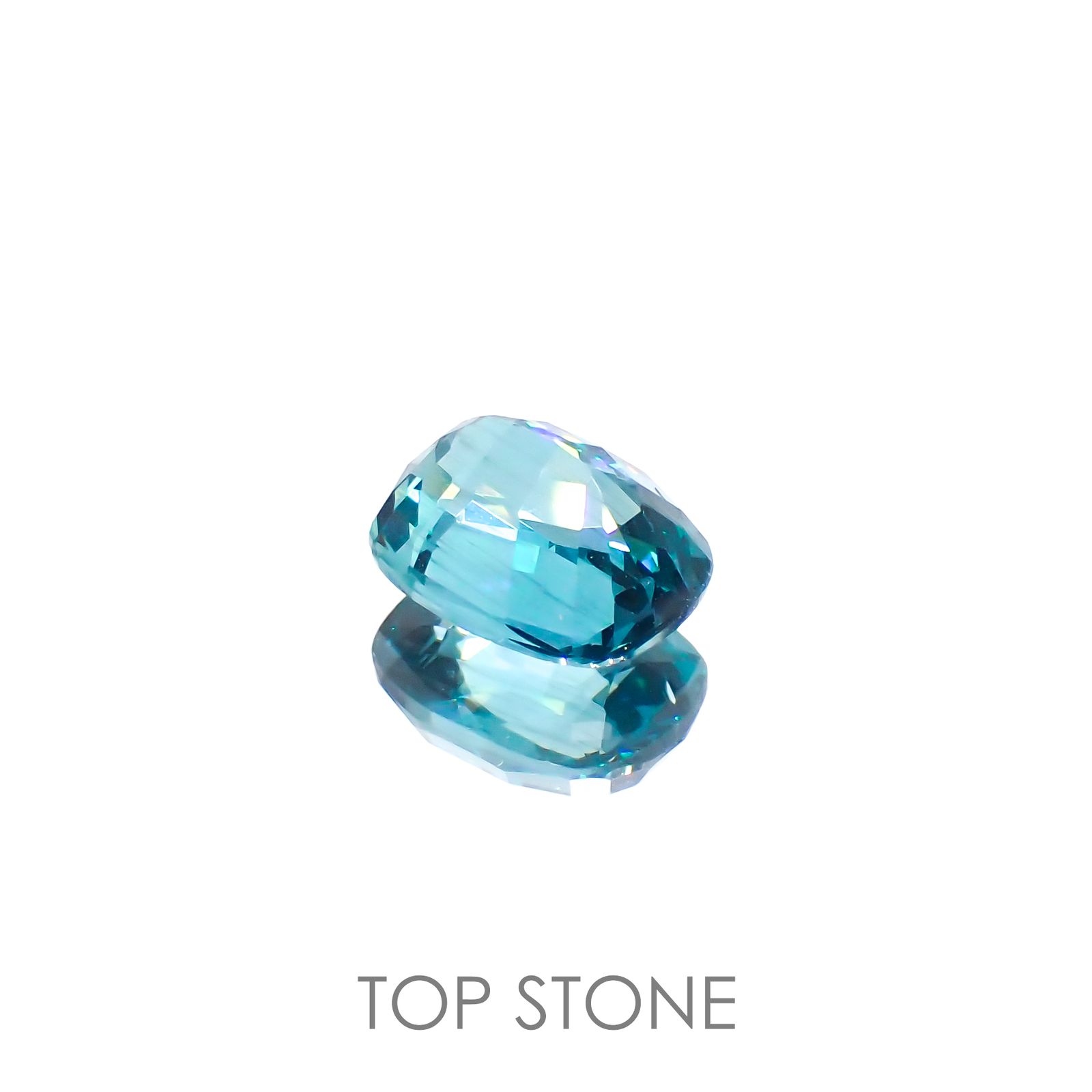 ブルーグリーンアパタイト(宝石名アパタイト)マダガスカル産 1.69ct 識別済[220515933]8x6.2mm前後
