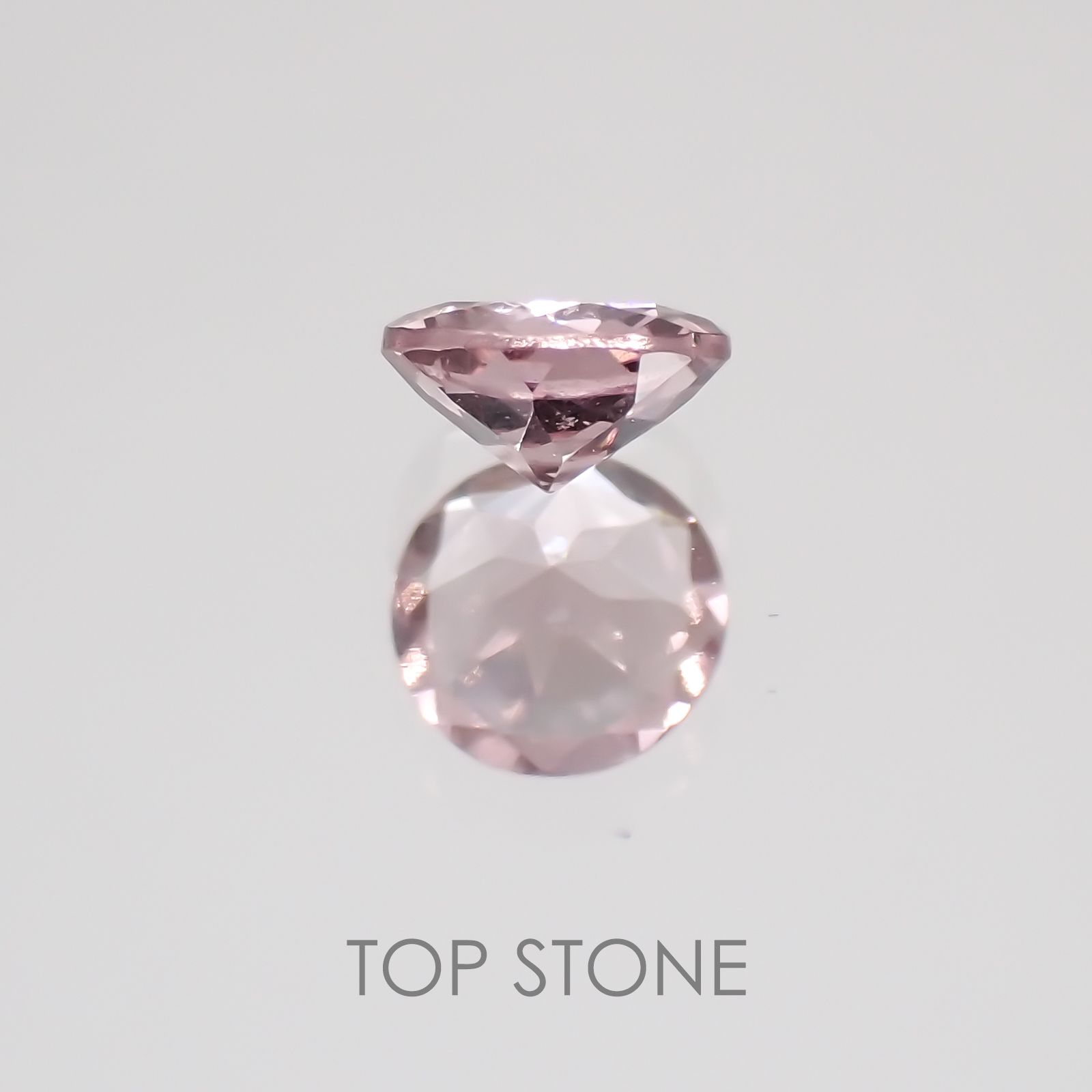 マラヤガーネット タンザニア産 ルース 0.26ct[21019368]3.9×3.9mm前後