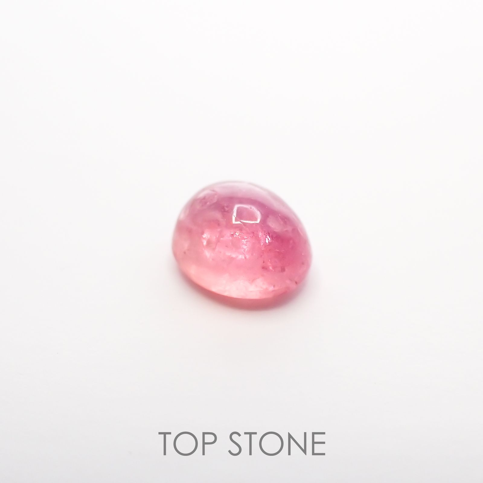 ペツォッタイト(ラズベリル) マダガスカル産 ルース 0.8ct[210510982]5.8×4.8mm前後