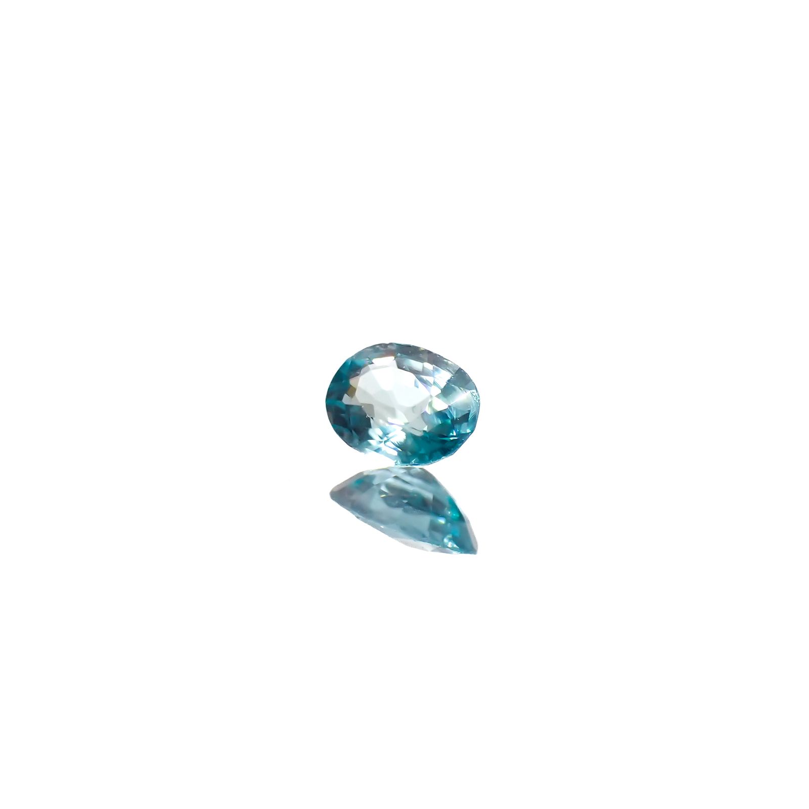 グランディディエライト(宝石名グランディディエライト)マダガスカル産 0.20ct 識別済[240326592]4.6x3.3mm前後
