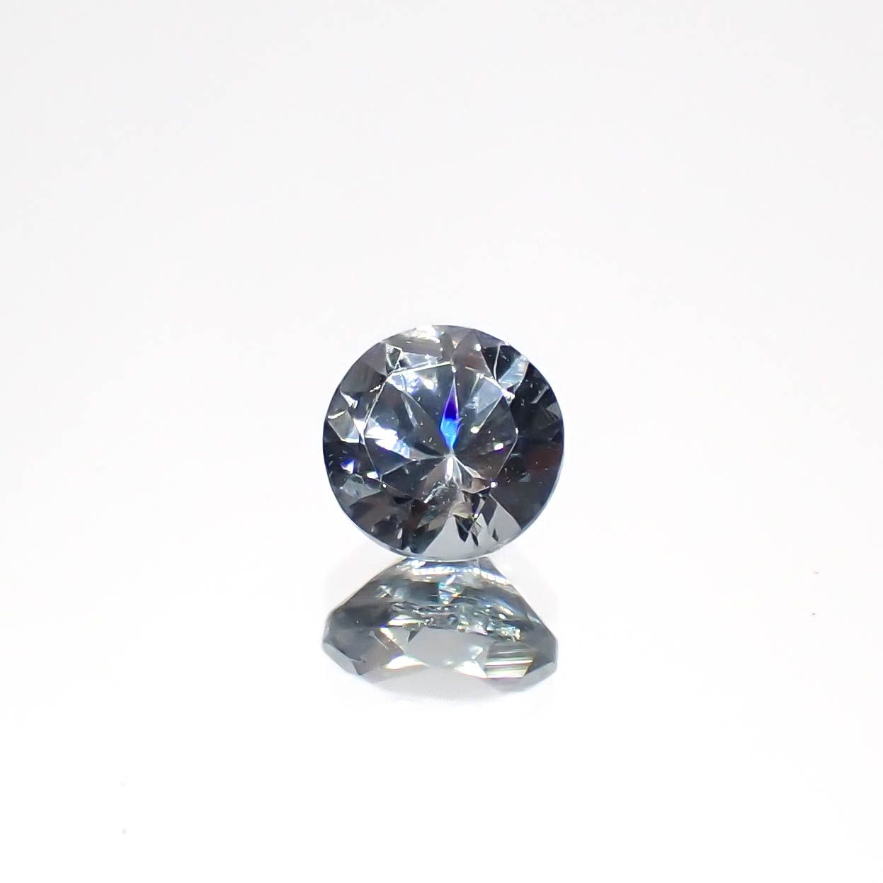 グレースピネル タンザニア産 0.42ct[230421536]4.3x4.3mm前後