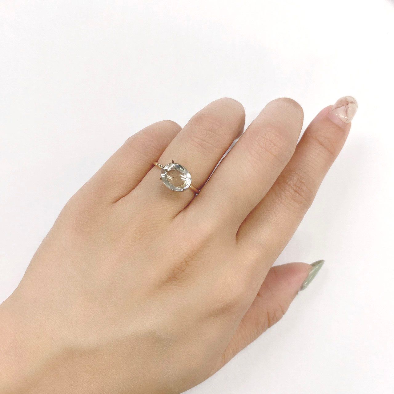 ティンカーベルクォーツ ブラジル産 ルース 2.34ct[210410494]10.3×8.1mm前後