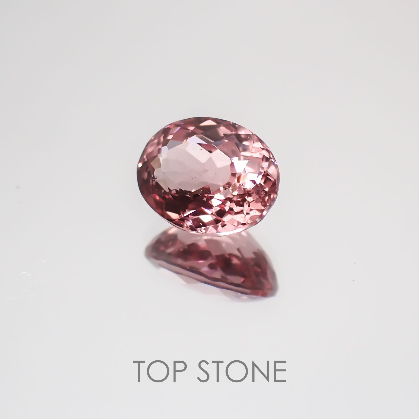 マラヤガーネット(宝石名ガーネット) タンザニア・マヘンゲ産 1.51ct 識別済[20052452]7.3×5.7mm前後