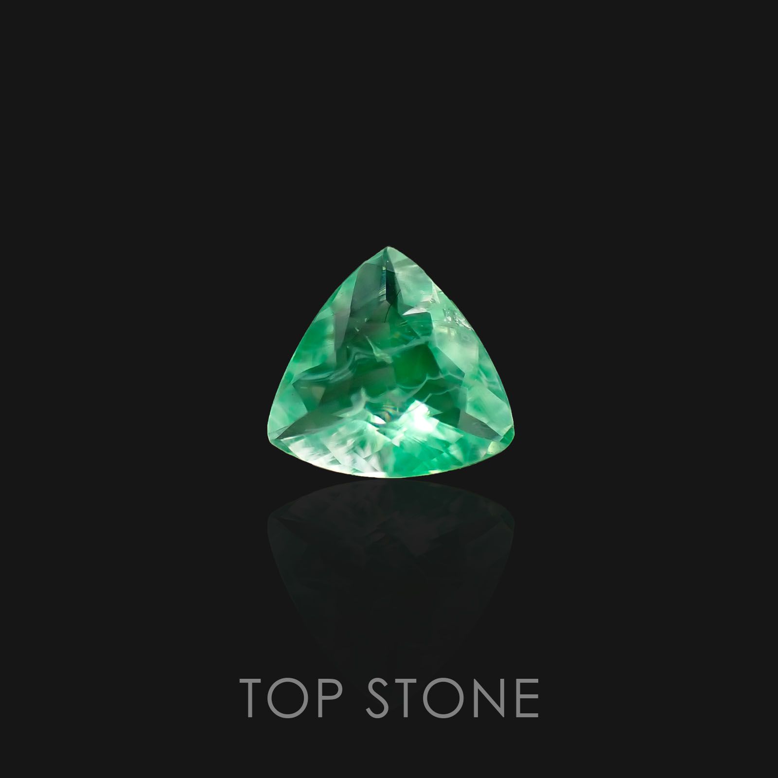 ハイアライトオパール メキシコ産 ルース 0.58ct[20095267]6.6×6.5mm前後