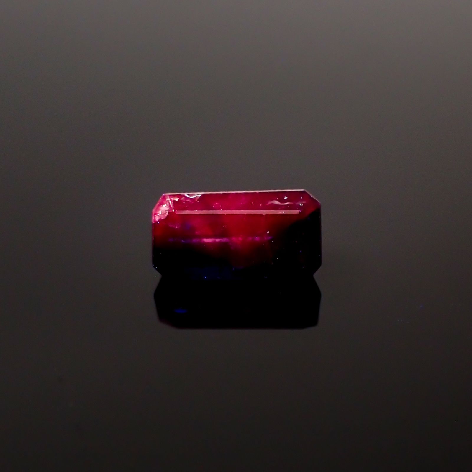 ウィンザーサファイア タンザニア・ウィンザー産 1.21ct[231224673]7.5x4mm前後