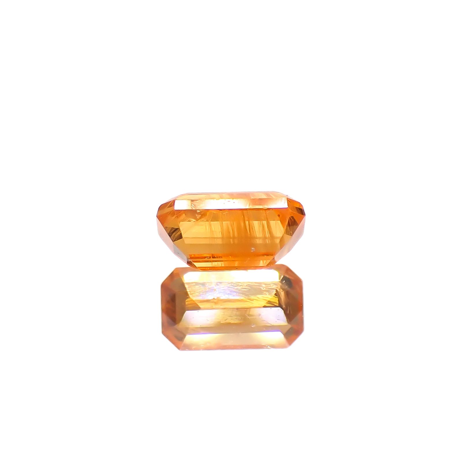 マンダリンガーネット マダガスカル産 0.38ct[240628225]4.8x2.7mm前後
