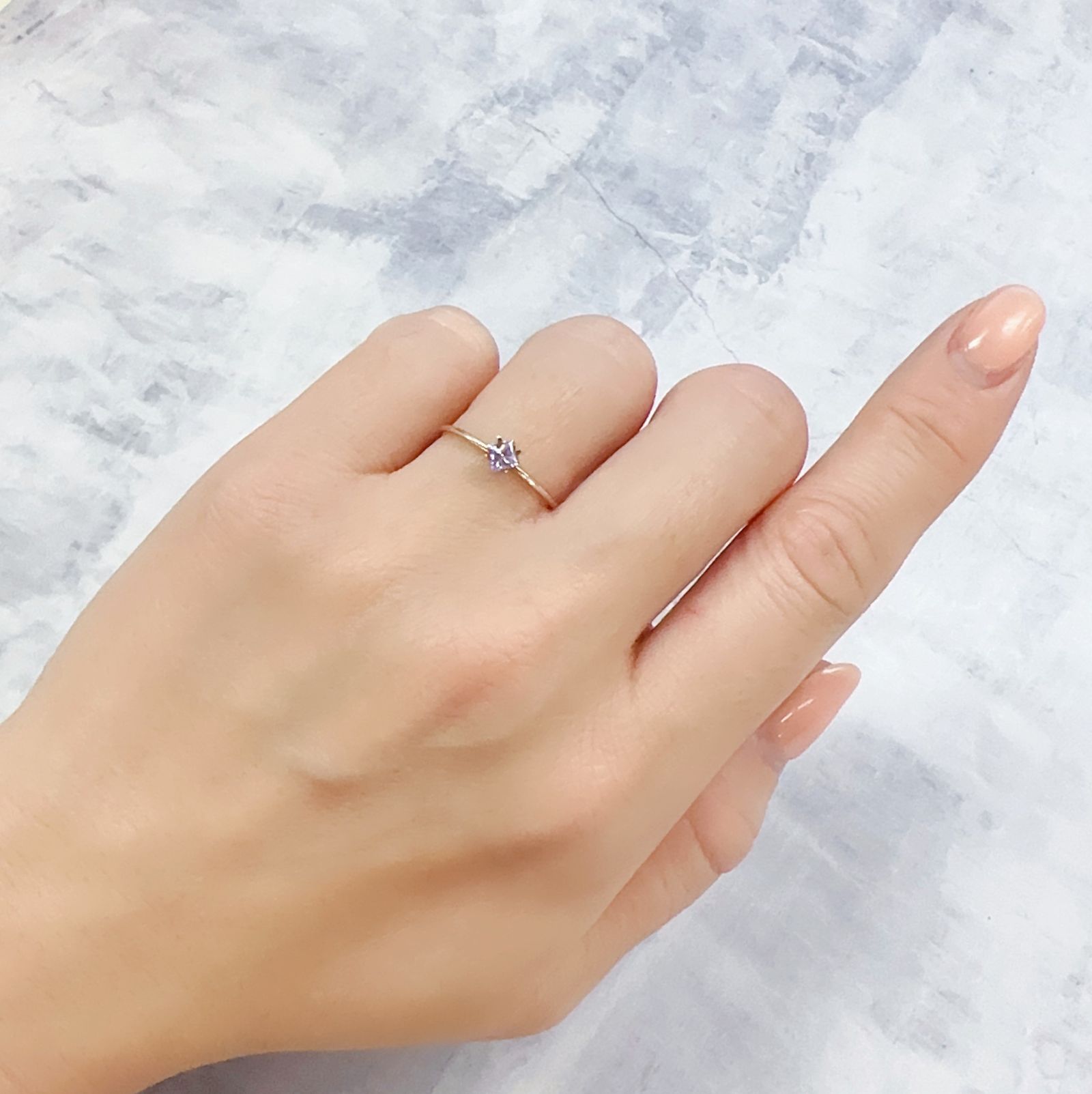 ◇プリンセスカット◇アイスラベンダーサファイア(宝石名サファイア)東アフリカ産 0.23ct 識別済[230120235]3.2x3.2mm前後