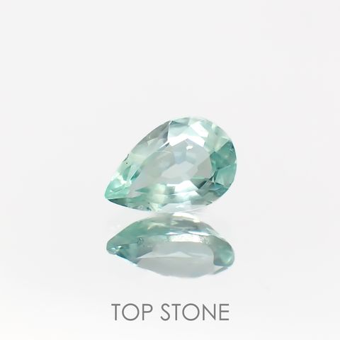 ミントベリル(宝石名グリーン・ベリル)ブラジル産 0.80ct 識別済[220817550]8.1x5.5mm前後