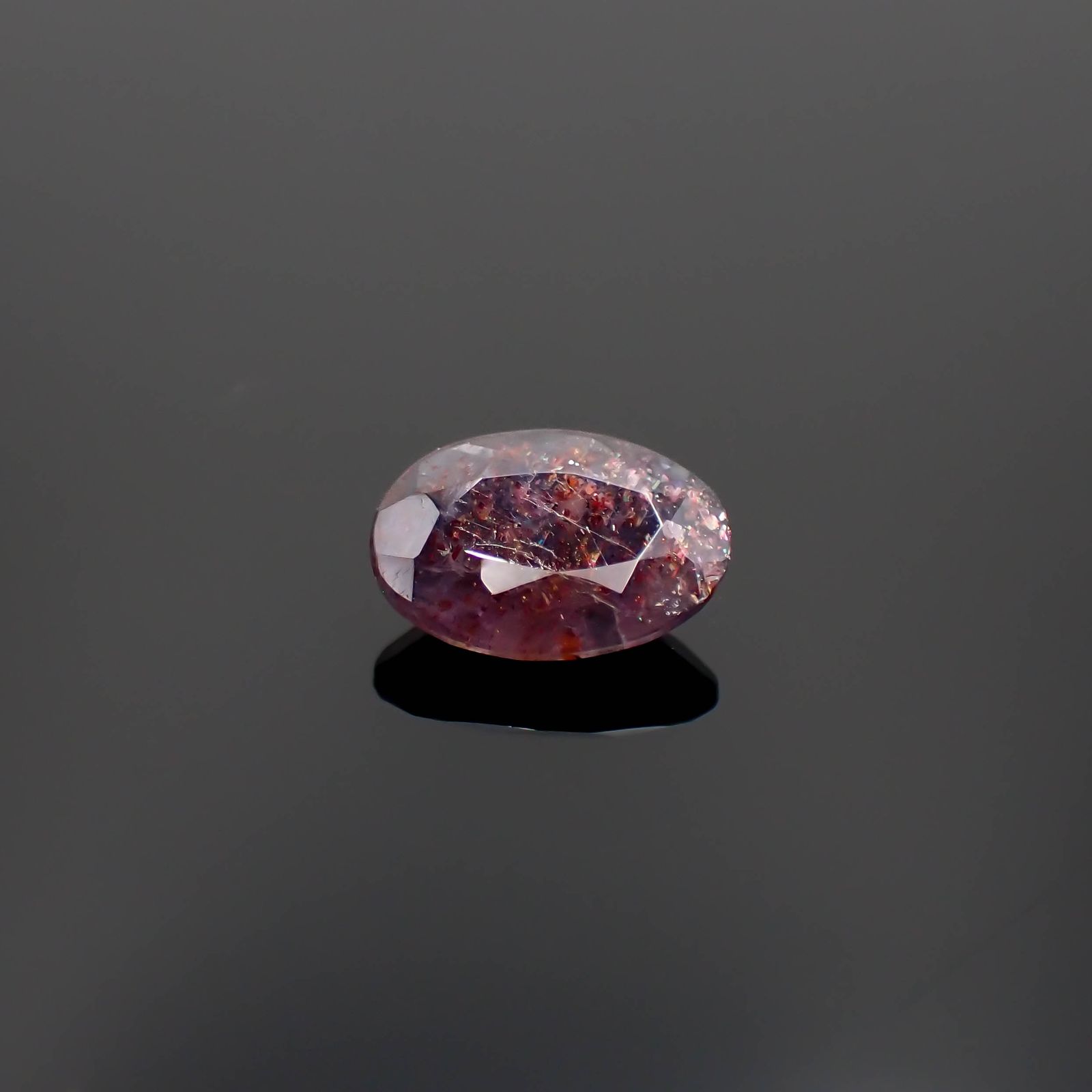 ブラッドショットアイオライト インド産 1.62ct[230522101]10x7.2mm前後