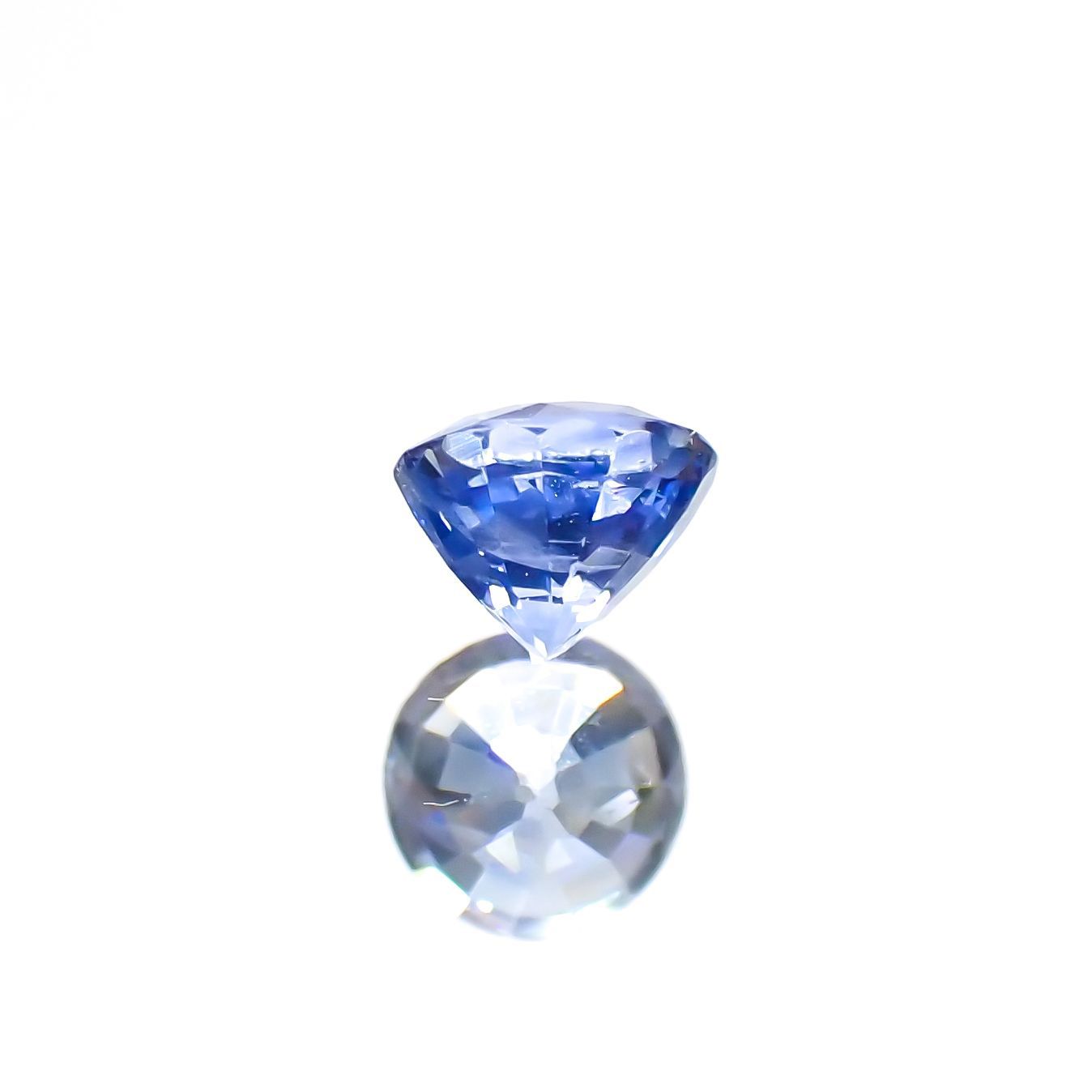 アイスブルーサファイア(宝石名サファイア)スリランカ/マダガスカル産 0.40ct 識別済[220515958]4.2x4.1mm前後