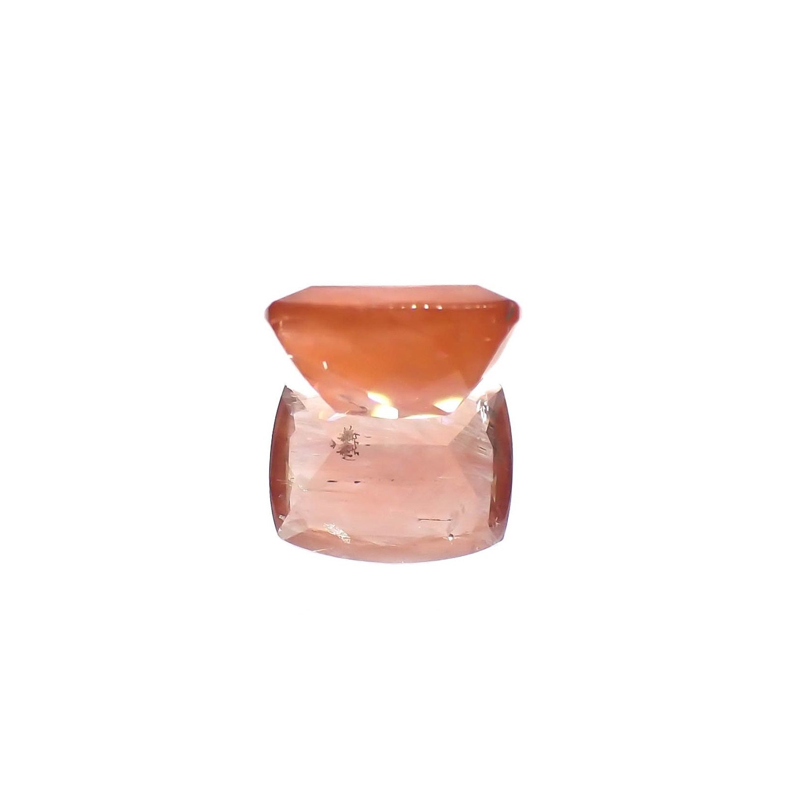 サンストーンスキャポライト(宝石名シーン・スキャポライト)タンザニア産 識別済 2.71ct / 9.9x8.2mm前後 [260819281]