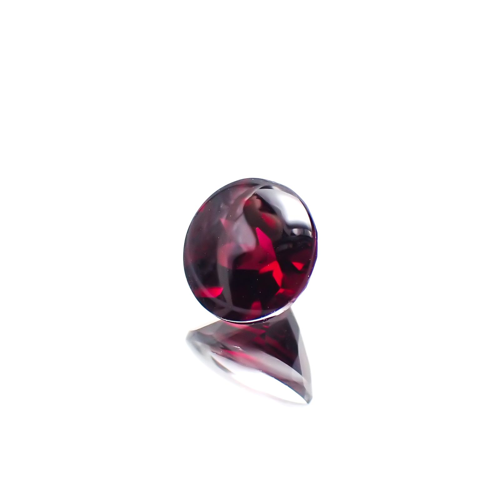 ◇バフカット◇アントヒルガーネット(クロムパイロープガーネット) アメリカ・アリゾナ州産 0.85ct[231224540]5.7x5.7mm前後