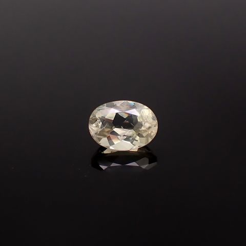 リューサイト 遊色効果あり イタリア産 0.99ct / 7.8x5.8mm前後 [260131555]